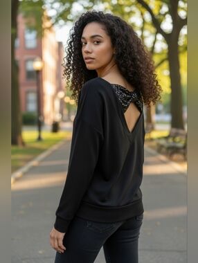 Cable & Gauge Black Polished Park Avenue Tag Top